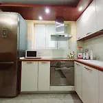 Cozy Place - в центъра, само на 5 минути пеша от плажа * Burgas City