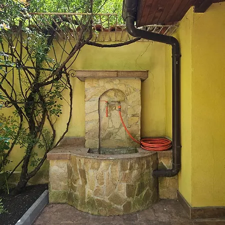 Cozy Place - в центъра, само на 5 минути пеша от плажа Burgas City